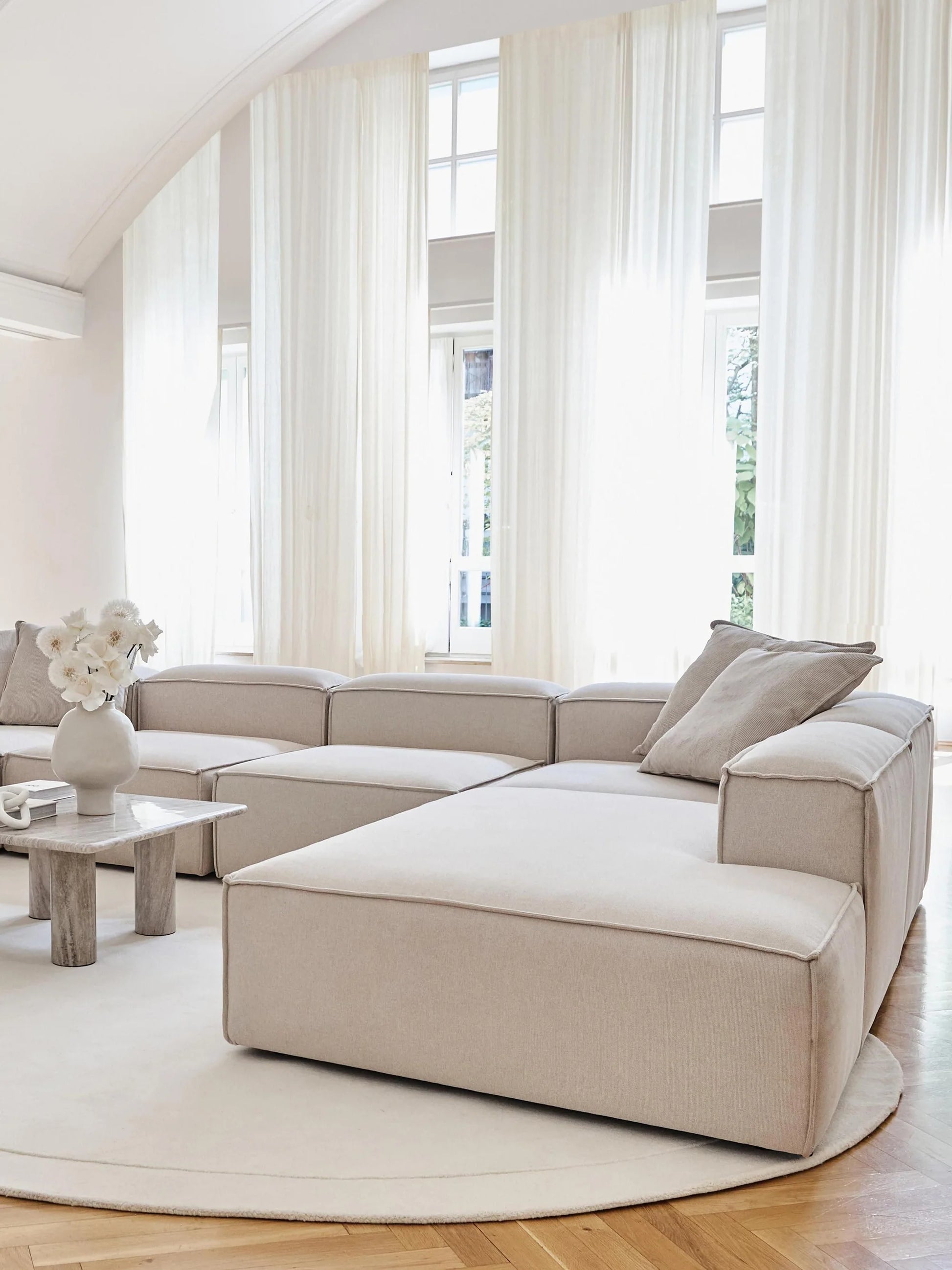 Kingston Contemporary 8-Seater U-Shaped Modular Sectional Couch